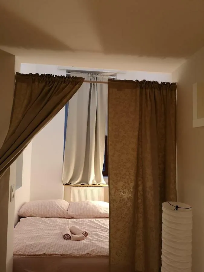 דירה מלון וינה Low Budget Flat Rossau